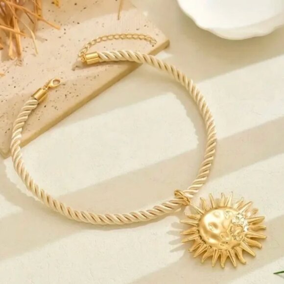 Gold Sun ZARA Statement Necklace. - Picture 2 of 10